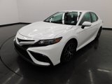 Used 2024 Toyota Camry SE image 4
