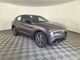 New 2025 Alfa Romeo Stelvio Sprint w/ Convenience Package image 2