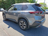 Used 2022 Nissan Rogue SV w/ SV Premium Package image 4