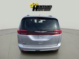 Used 2021 Chrysler Pacifica Touring-L w/ Uconnect Theater Family Group image 4