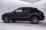 Certified 2024 Porsche Macan image 2