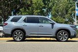 New 2025 Honda Pilot Touring image 3