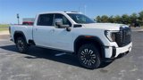 New 2025 GMC Sierra 2500 Denali Ultimate image 2