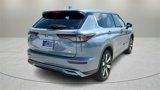 New 2025 Mitsubishi Outlander SE image 3