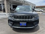 Used 2023 Jeep Grand Cherokee Laredo w/ Luxury Tech Group I image 2