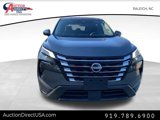 Used 2024 Nissan Rogue SV image 3