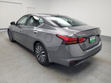 Used 2023 Nissan Altima 2.5 SV image 5