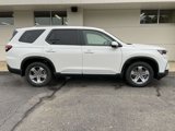 New 2025 Honda Pilot EX-L image 2