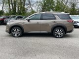 New 2025 Nissan Pathfinder Platinum image 6