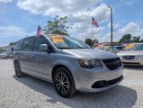 Used 2016 Dodge Grand Caravan SE image 3