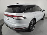 New 2025 Lincoln Aviator Reserve image 4