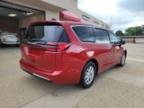 New 2025 Chrysler Pacifica Select image 5