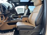 New 2025 Ford F350 4x4 Crew Cab DRW Super Duty image 4