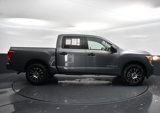 Used 2023 Nissan Titan SV image 4
