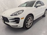 Used 2015 Porsche Macan Turbo image 2