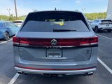 New 2025 Volkswagen Atlas Peak Edition SE image 4