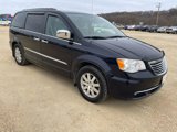 Used 2011 Chrysler Town & Country Touring-L image 6