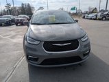 Used 2022 Chrysler Pacifica Touring-L image 3