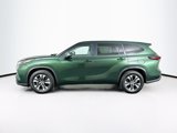 Used 2024 Toyota Highlander XLE image 4