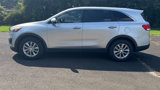Used 2017 Kia Sorento L image 5