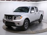 Used 2018 Nissan Frontier PRO-4X image 2