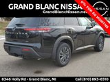 New 2025 Nissan Pathfinder SV w/ SV Premium Package image 4