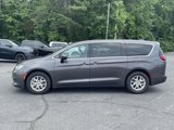 Used 2023 Chrysler Voyager LX image 5