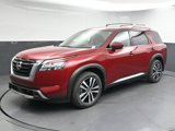 New 2025 Nissan Pathfinder Platinum image 4