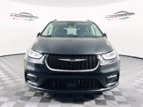 Certified 2021 Chrysler Pacifica Limited image 3