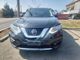 Used 2018 Nissan Rogue SV w/ Premium Package image 2