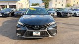 Used 2023 Toyota Camry SE image 3