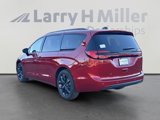 New 2025 Chrysler Pacifica Limited image 5