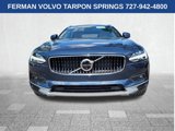 New 2025 Volvo V90 B6 Cross Country Ultra image 2