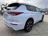New 2025 Mitsubishi Outlander SEL image 3