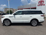 Used 2024 Lincoln Navigator Reserve image 2