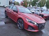 Used 2024 Nissan Altima 2.5 SR image 3