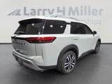 New 2025 Nissan Pathfinder Platinum image 5