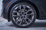 New 2026 BMW X7 M60i image 2