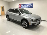 Used 2020 Volkswagen Tiguan SE w/ Panoramic Sunroof Package image 2