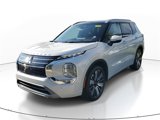 New 2025 Mitsubishi Outlander SEL image 3