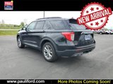 Certified 2022 Ford Explorer XLT w/ Equipment Group 202A image 3