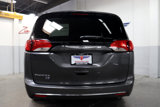 Used 2020 Chrysler Pacifica Touring-L image 4
