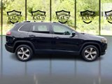Used 2019 Jeep Cherokee Limited image 4