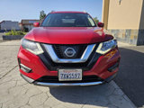 Used 2017 Nissan Rogue SV image 3