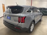 Used 2023 Kia Sorento LX image 6