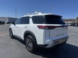 New 2025 Nissan Pathfinder SL w/ SL Premium Package image 5