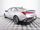 New 2025 Hyundai Elantra SEL image 4