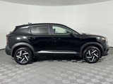 New 2025 Nissan Kicks SV image 2