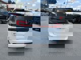 New 2026 Chrysler Pacifica Select image 4