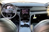 New 2025 Jeep Grand Cherokee Laredo image 4